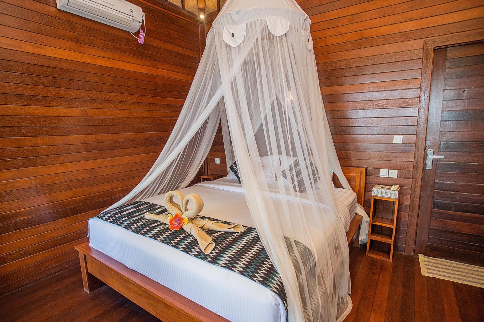 Tawe Ocean Blue Villa Lembongan 外观 照片
